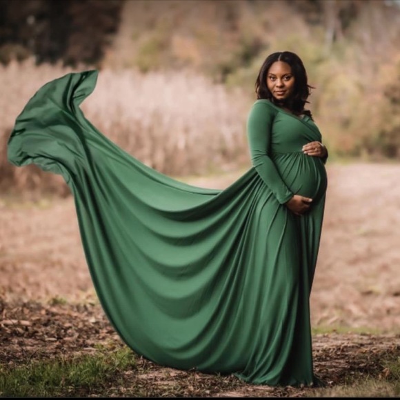 Hunter Green Long Sleeve Maternity Off the Shoulder Half Circle Gown, Size Small - Picture 7 of 9